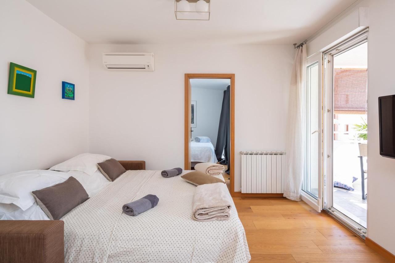 Modern Apt With Terrace 4 Min Walk To The Beach Split Luaran gambar